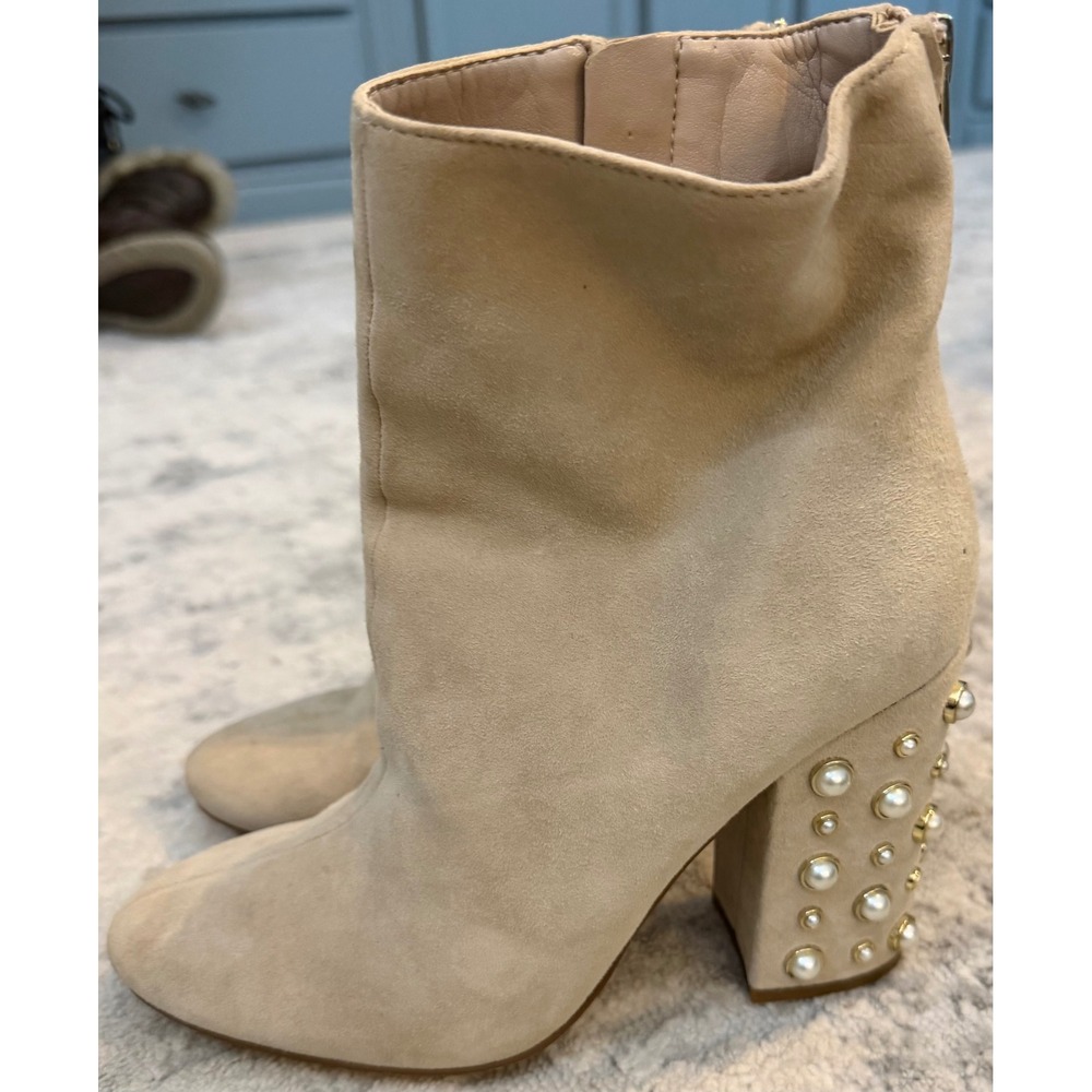 Ivanka Trump Womens Tan Suede Pearl Studded Block Heel Ankle Boots Size 6M